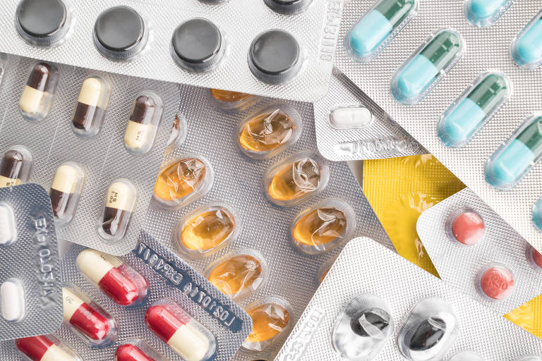 Como são escolhidos os nomes dos medicamentos no Brasil?