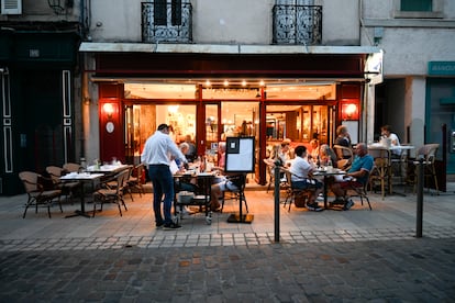 A restaurant in Beaune (France).