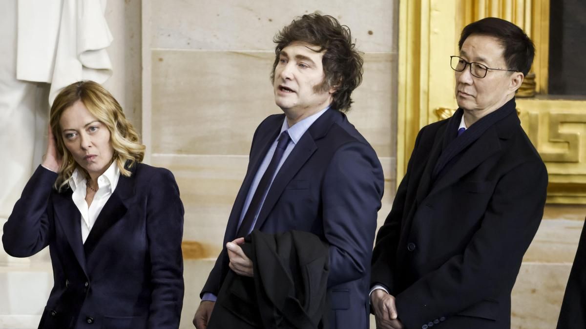 Giorgia Meloni, Javier Milei y el vicepresidente de China, Han Zheng, durante el acto de jura de Donald Trump como el 47º presidente de los EEUU